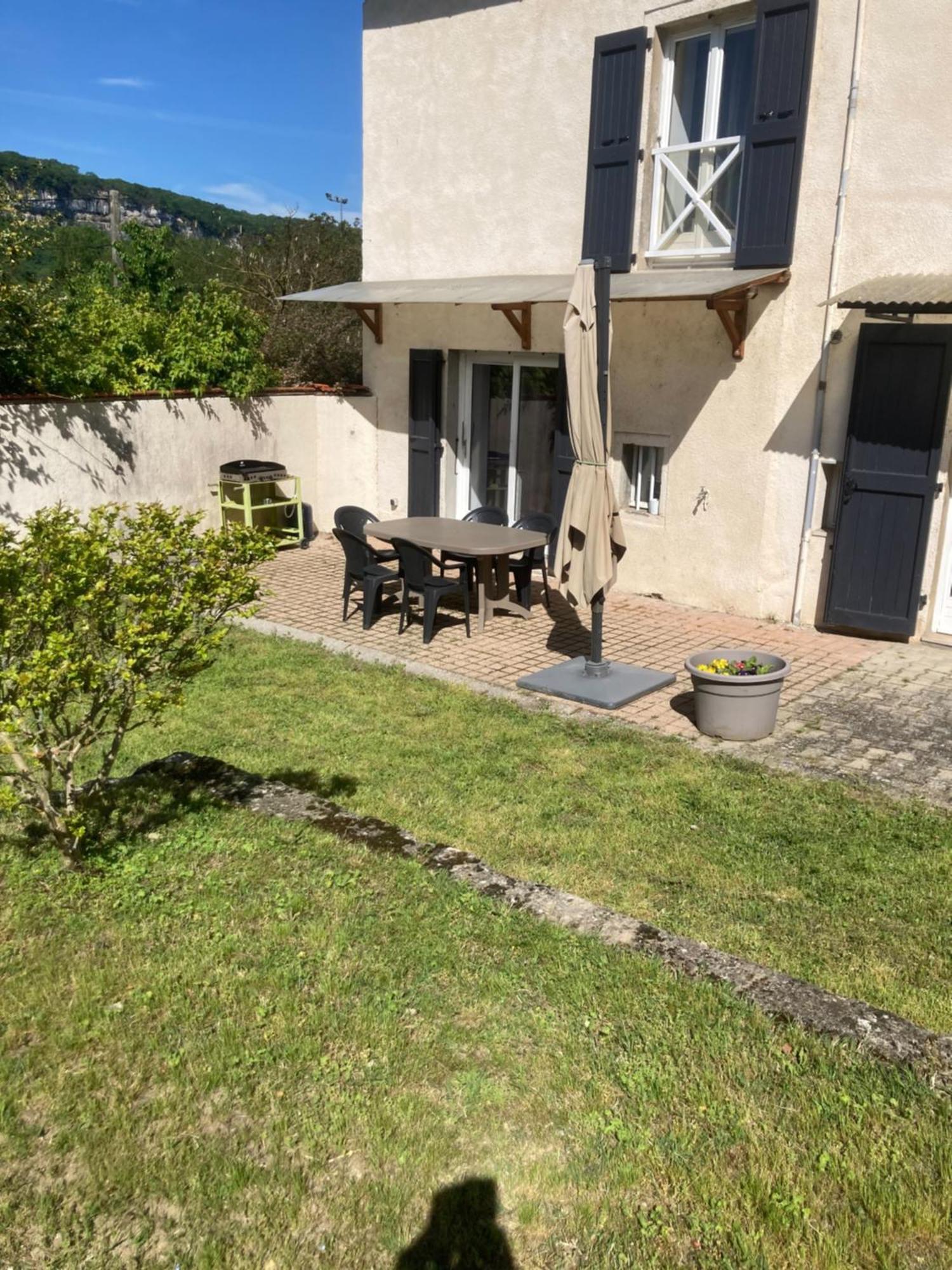 Villa A Deux Pas Du Rhone Sault-Brenaz Exterior foto
