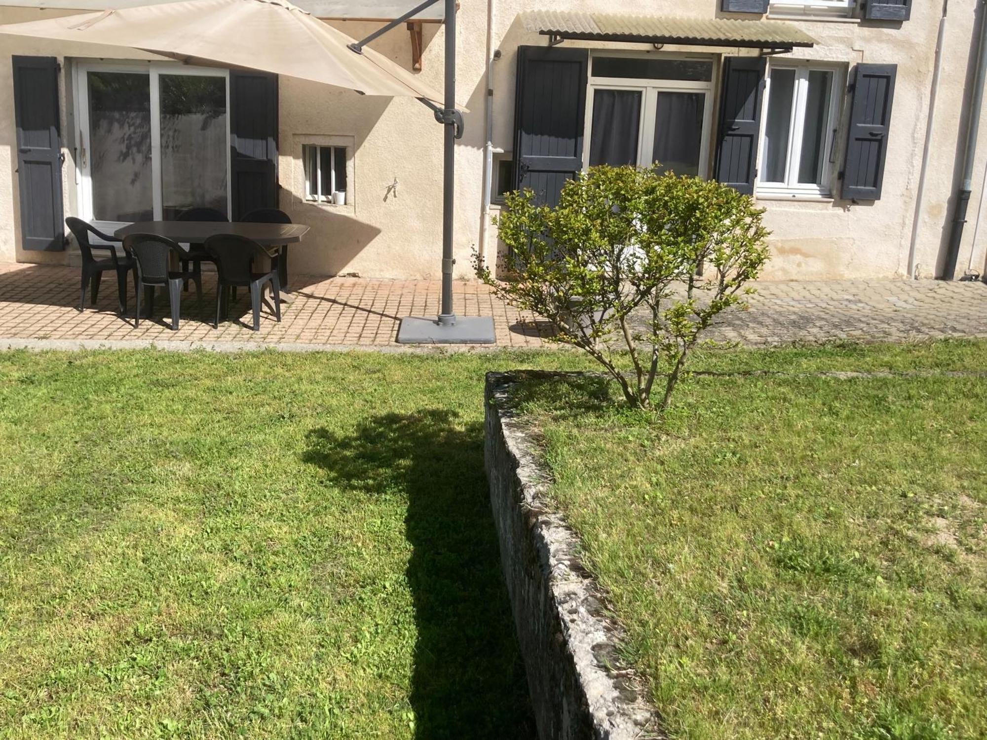Villa A Deux Pas Du Rhone Sault-Brenaz Exterior foto